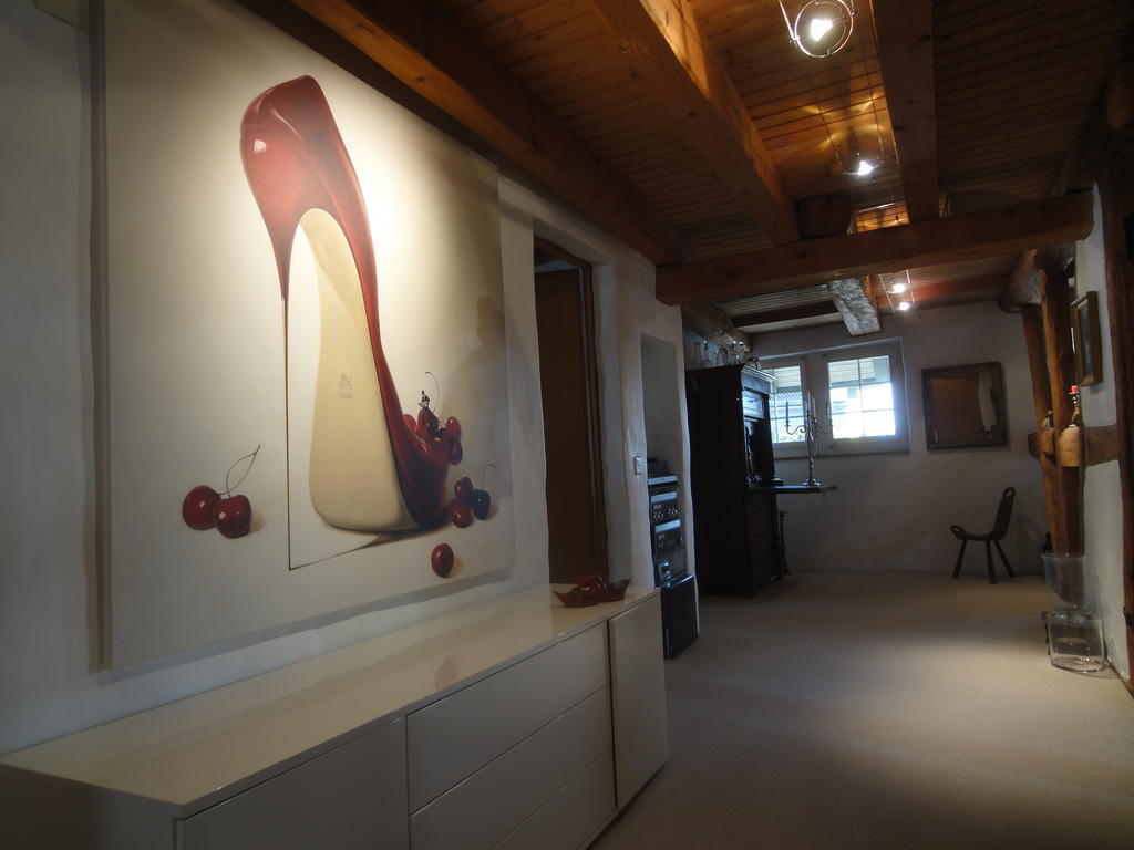 Guesthouse Les Mignardises Laufen-Uhwiesen ภายนอก รูปภาพ