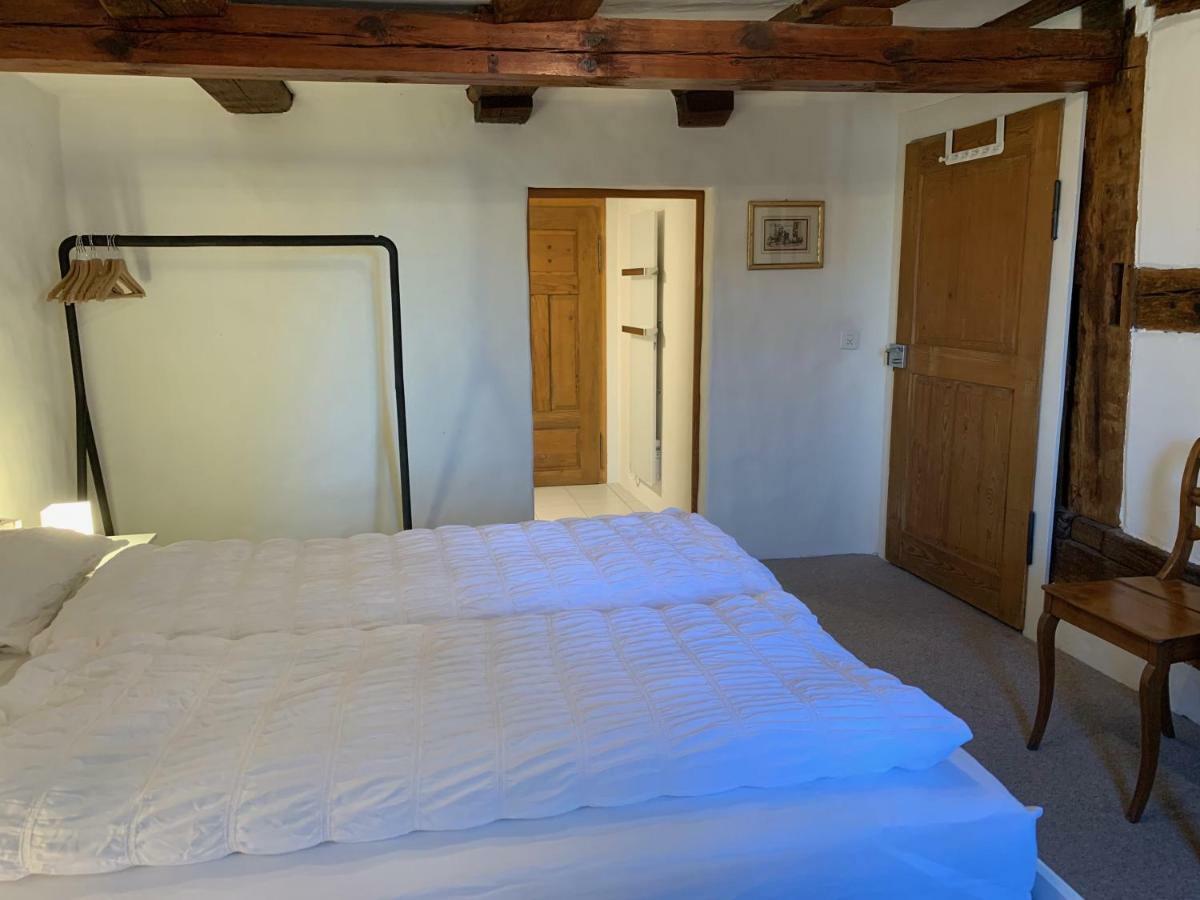 Guesthouse Les Mignardises Laufen-Uhwiesen ภายนอก รูปภาพ